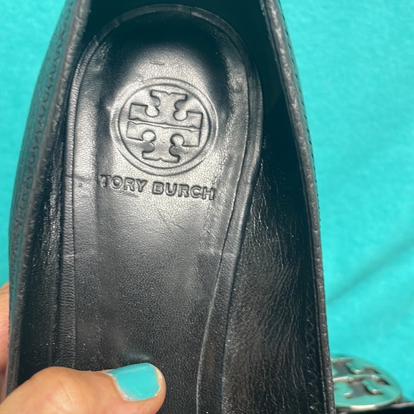 Tory Burch open toe wedge.black size 9.5 like new - Picture 3 of 6